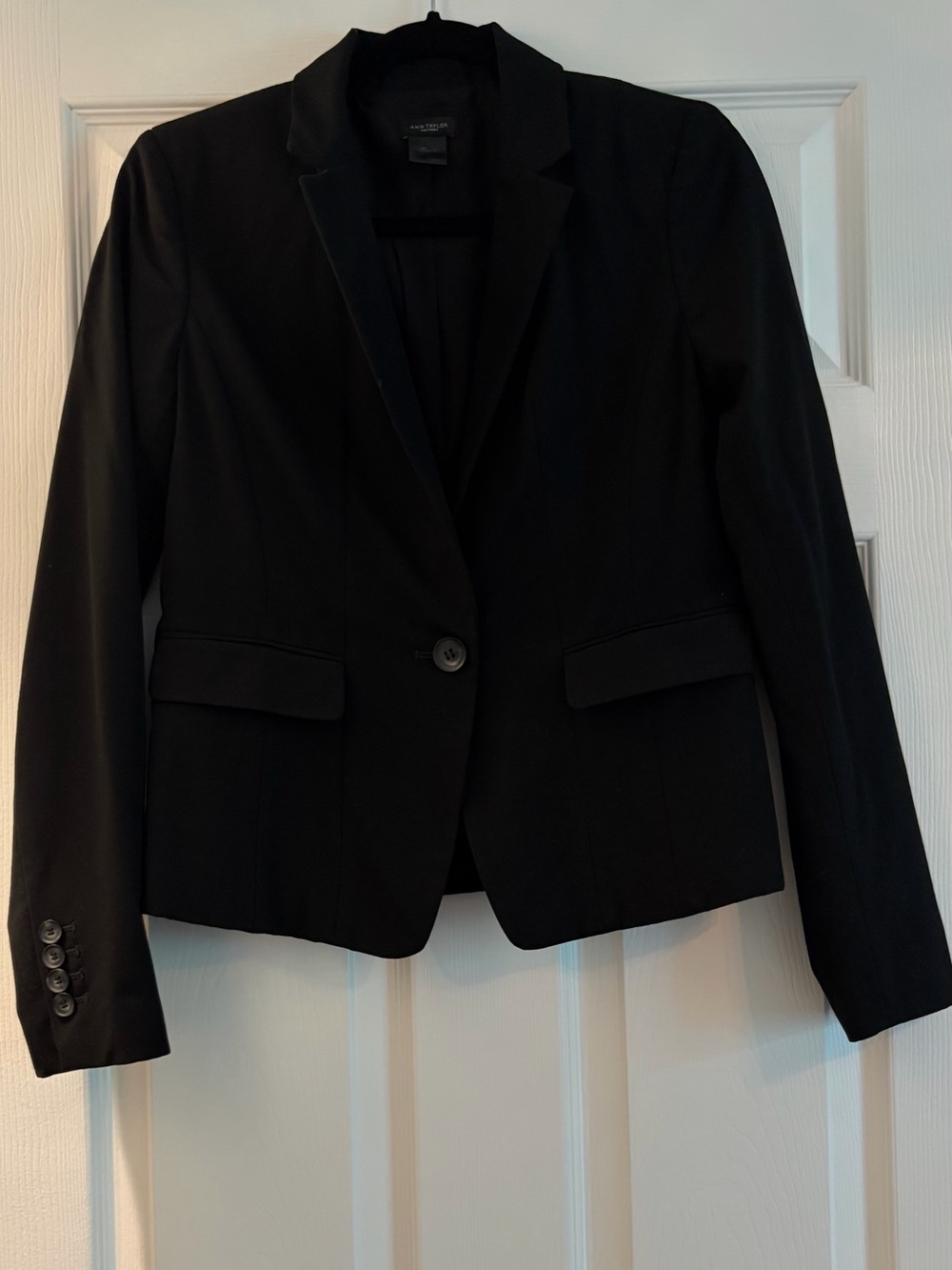 Ann Taylor Black Notched Lapel Single-Button Blazer